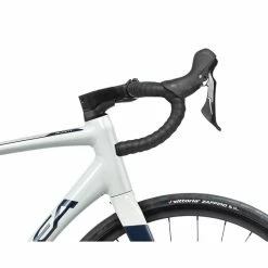 Orbea Avant H30-Disc 2022 13 Orbea Avant H30-Disc 2022 -Pas CherTous les Vélos & VTT Magasin velo route orbea avant h30 disc 5