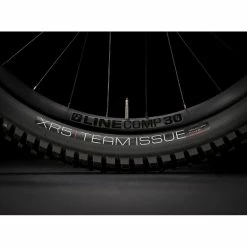 Trek SLASH 9.7 2023 15 Trek SLASH 9.7 2023 -Pas CherTous les Vélos & VTT Magasin vtt trek slash 9 7 3