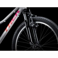 Trek Precaliber 24' 8V Suspendu Girl 2022 19 Trek Precaliber 24' 8V Suspendu Girl 2022 -Pas CherTous les Vélos & VTT Magasin velo enfant trek precaliber 24 pouces 2022 girl 8 v suspendu 1 8